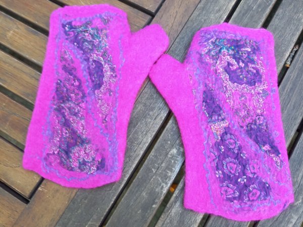 Veltos riešinės ,,Rožinė svajonė" - Wristlets