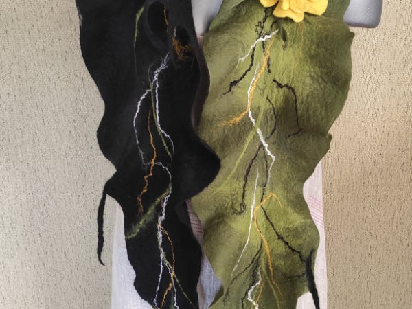 Veltas šalis su geltona gėle - Scarves & shawls