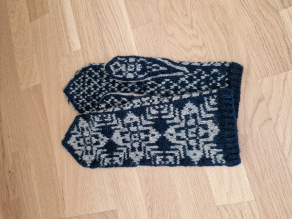 Pirštinytės 2024 Nr7 - Gloves & mittens