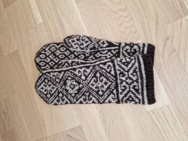 Pirštinytės 2024 Nr14 - Gloves & mittens