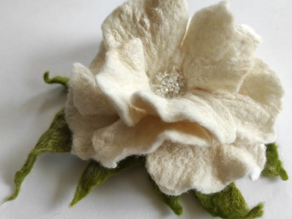 Veltinio sagė nr.10 - Brooches