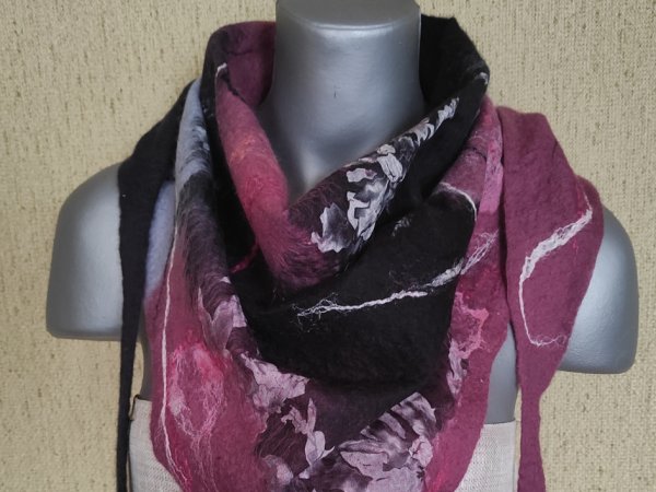 Veltas šalikas - Scarves & shawls