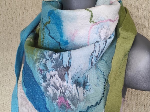 Veltas šalikas " Pavasario žydrynė" - Scarves & shawls
