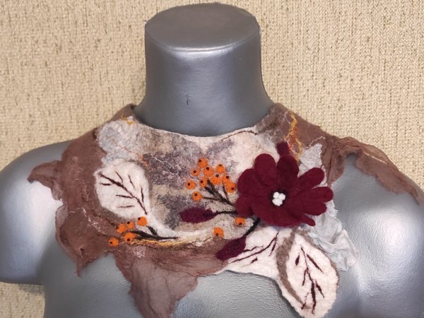 Veltas papuošalas " Giesmė rudeniui" - Necklaces