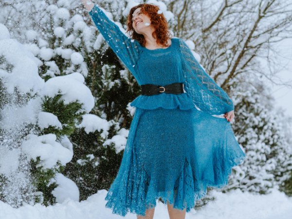 Blue Handmade Knit Dress with Long Sleeves 3