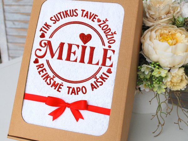 Tik sutikus tave, žodžio MEILĖ reikšmė tapo aiški - Siuvinėti rankšluosčiai - Needlework