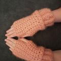 Pink wristbands - Wristlets - needlework