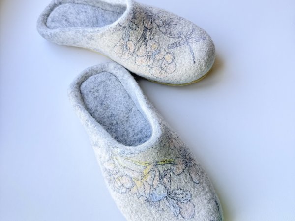 Felt slippers - Shoes & slippers