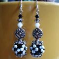 White flowers - Earrings - beadwork