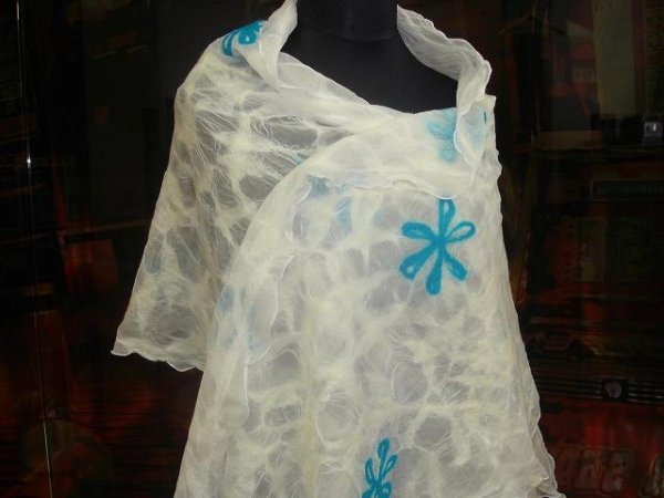Country - Scarves & shawls