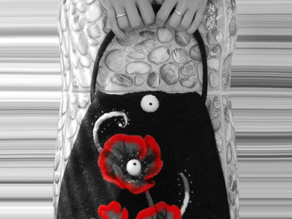 Bloom in the hands of - Handbags & wallets