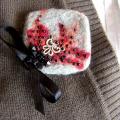 Four Corners - Brooches - felting
