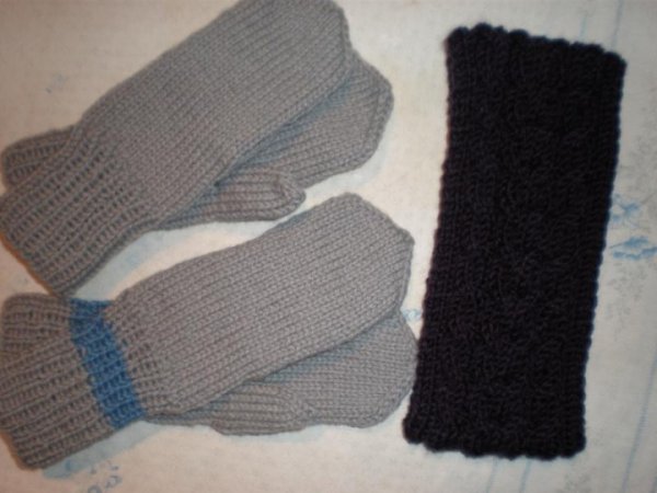 Gloves and tape the ears - Gloves & mittens