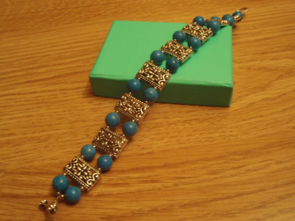 Blue turquoise bracelet - Bracelets
