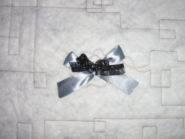 brooch - ribbon - Brooches