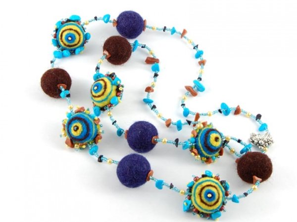 Different felt necklace - Necklaces