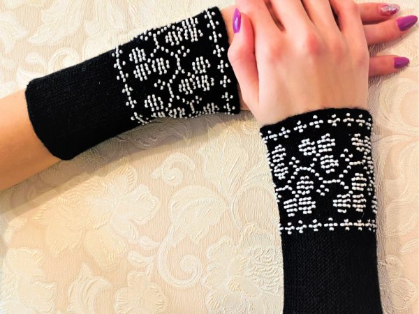 Black wrist warmers with white beads 2