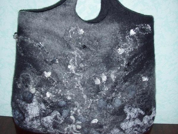 Pilkis - Handbags & wallets