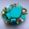 Life in the bud - Brooches - beadwork