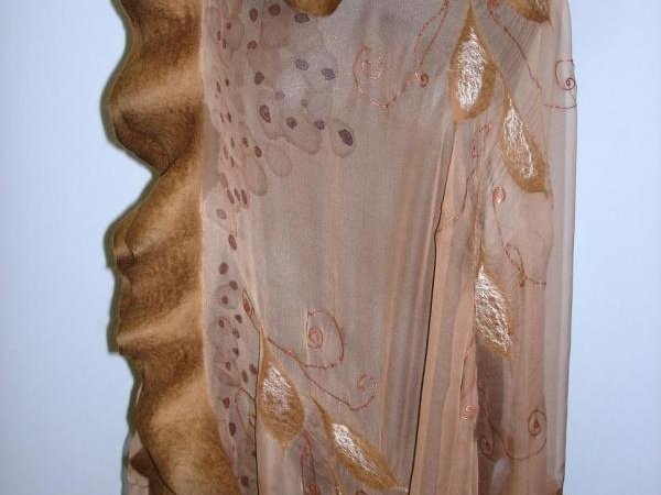 Pelmet - Wraps & cloaks