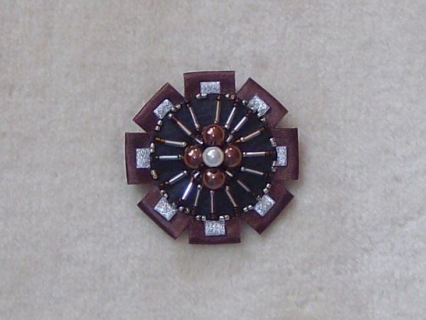 Chocolate žirniukai - Brooches