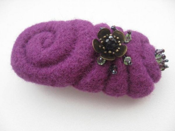 Purple brooch hair - Hair accessories