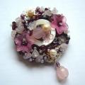 Gently - Brooches - beadwork