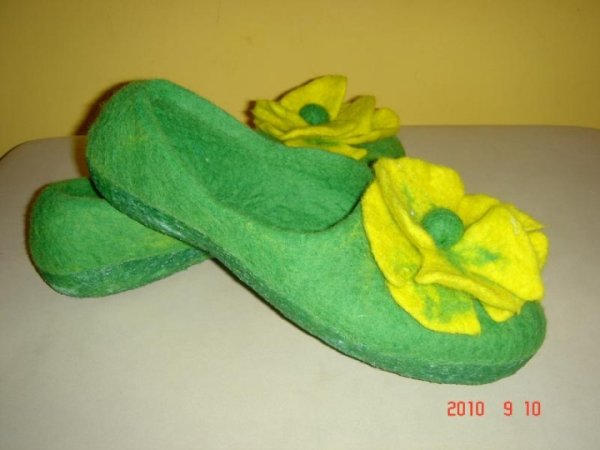 Green tapkės - Shoes & slippers