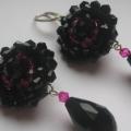 Black with cyclamen - Earrings - beadwork
