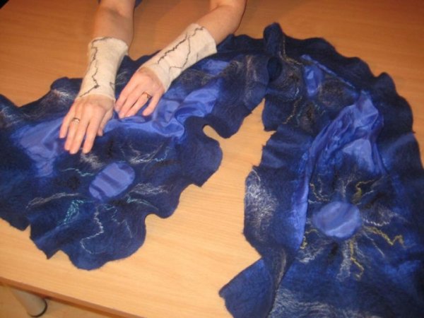 blue - Scarves & shawls