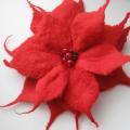 Puansetija - Brooches - felting