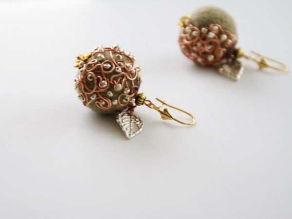 "Apple" 3