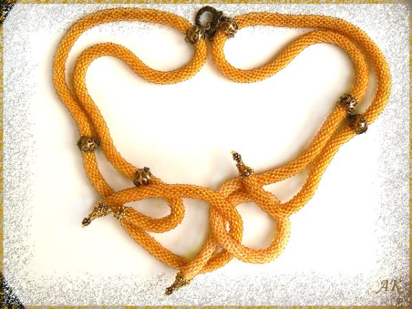 AUTUMN ALLEGRO - Necklace