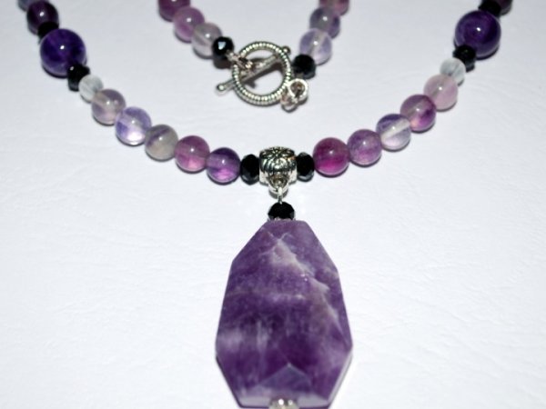 Beads of fluorite 3