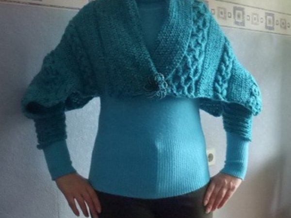 extravagant cloak-sweater 3