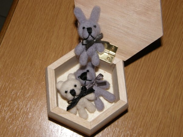 Sagiukai bears and bunny Puikis - Brooches
