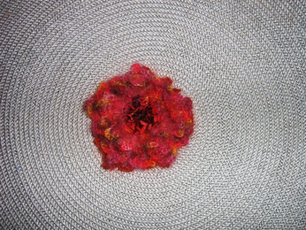 sege - Brooches
