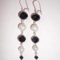 Hand making earrings - Earrings - beadwork