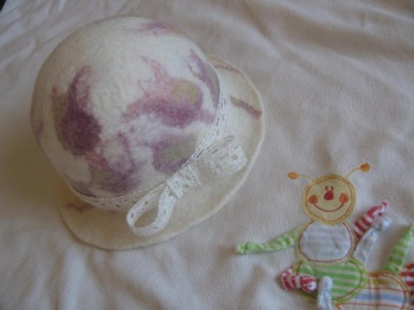 Hat " Tulips " 2