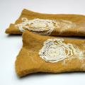 Golden silk with galaktikom - Gloves & mittens - felting
