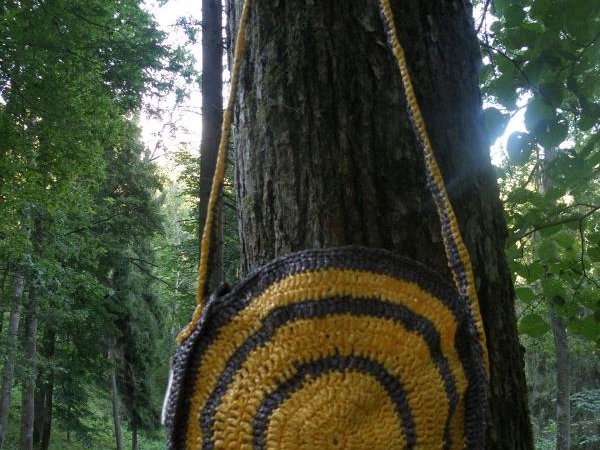 Bee - Handbags & wallets