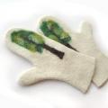 Felt gloves Trees - Gloves & mittens - felting