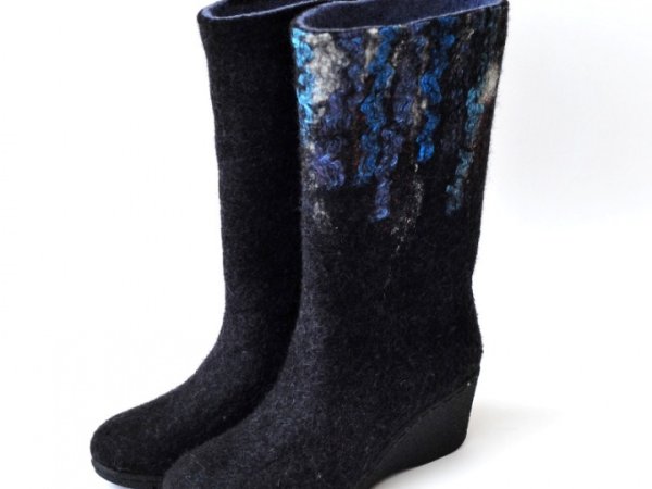Felt boots with heels - Shoes & slippers