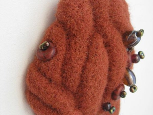 Cinamoniukė - Brooches