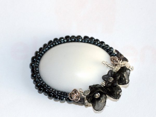 Flowers in ice - Brooches