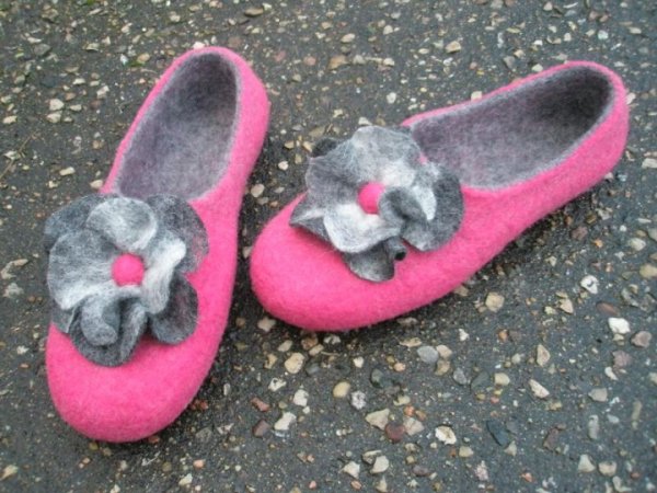 rožinės su pilka gėle - Shoes & slippers