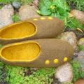 masculine brown - Shoes & slippers - felting