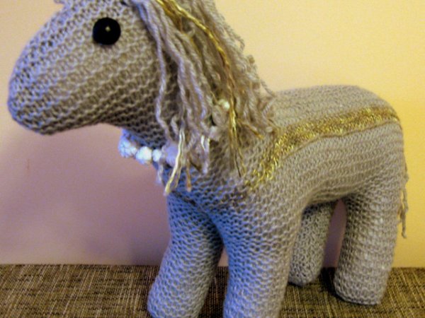 Gray horse - Dolls & toys