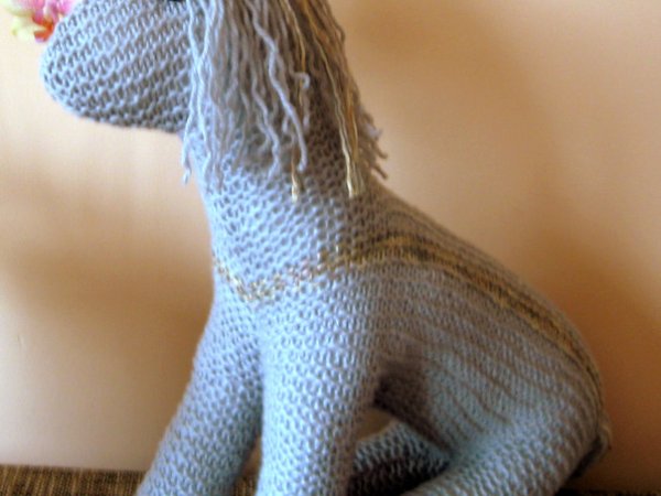 Gray horse 2
