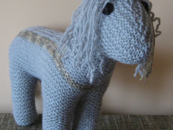 Gray horse 3